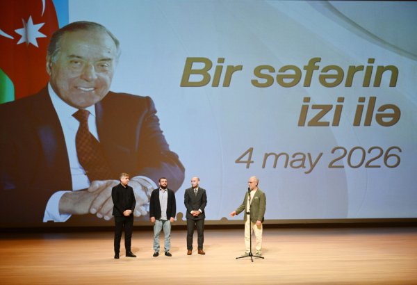 Heydər Əliyev Mərkəzində Ümummilli Lider Heydər Əliyevə həsr edilən “Bir səfərin izi ilə” filmi nümayiş olunub (FOTO)
