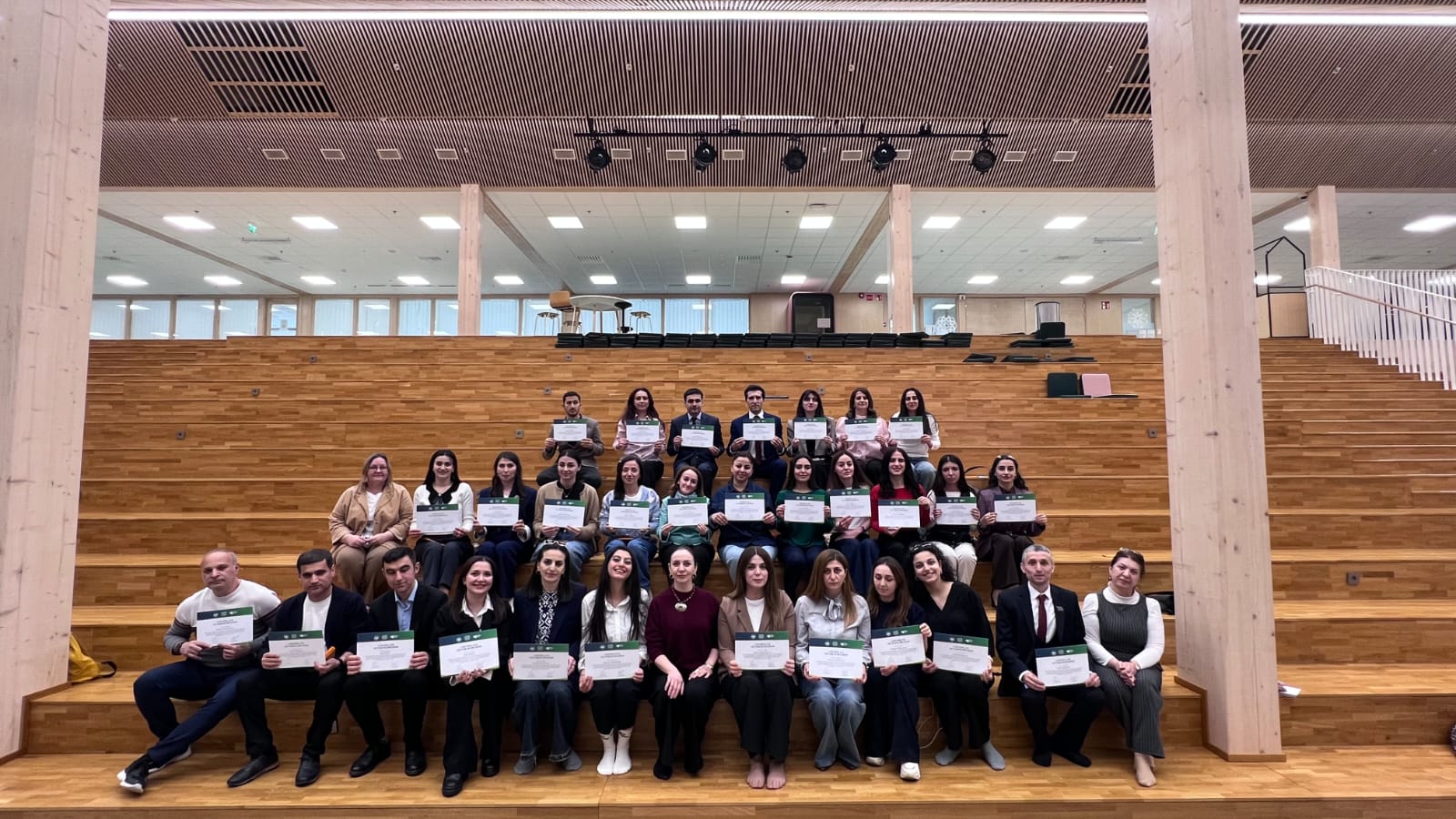 ADA Universitetinin “Bir Müəllimin Manifesti” ixtisasartırma proqramının iştirakçıları Avropada beynəlxalq təcrübə proqramında iştrak ediblər (FOTO)