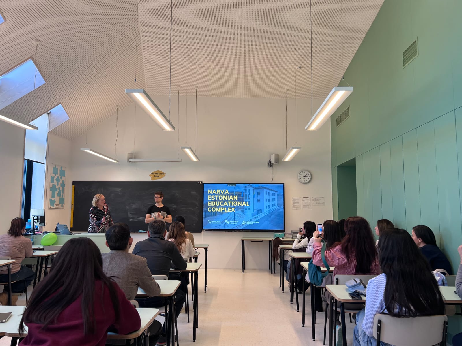 ADA Universitetinin “Bir Müəllimin Manifesti” ixtisasartırma proqramının iştirakçıları Avropada beynəlxalq təcrübə proqramında iştrak ediblər (FOTO)