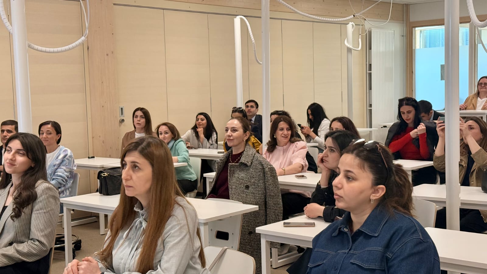 ADA Universitetinin “Bir Müəllimin Manifesti” ixtisasartırma proqramının iştirakçıları Avropada beynəlxalq təcrübə proqramında iştrak ediblər (FOTO)