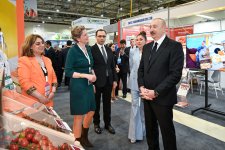 Prezident İlham Əliyev və Birinci xanım Mehriban Əliyeva 19-cu “Caspian Agro Week” və 31-ci “InterFood Azerbaijan” sərgiləri ilə tanış olublar (FOTO)