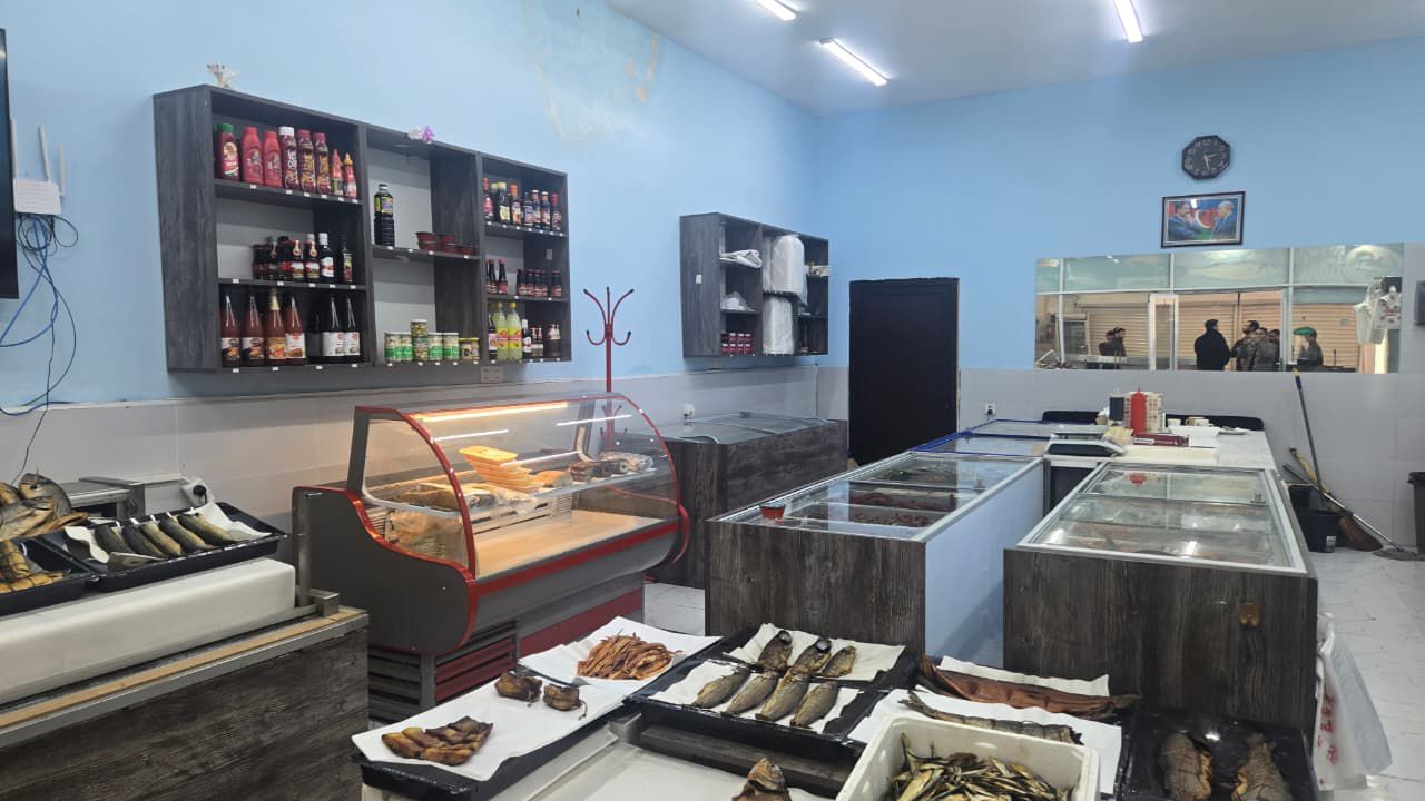 Azərbaycanda məşhur şadlıq evləri saxta kürü satır - Siyahı (Foto)