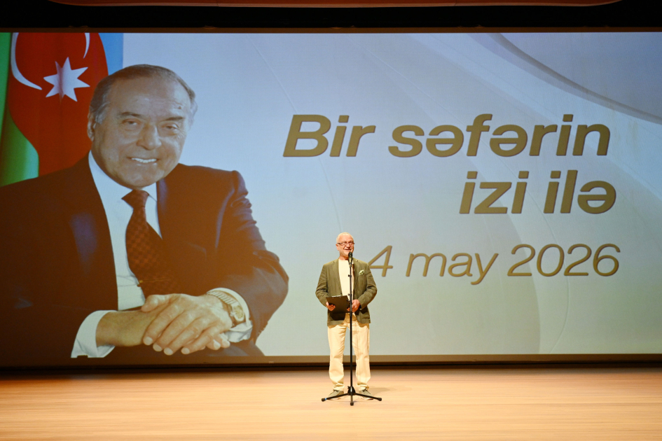 Heydər Əliyev Mərkəzində Ümummilli Lider Heydər Əliyevə həsr edilən “Bir səfərin izi ilə” filmi nümayiş olunub (FOTO)