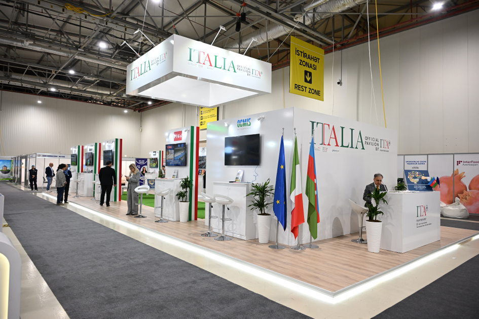 Prezident İlham Əliyev və Birinci xanım Mehriban Əliyeva 19-cu “Caspian Agro Week” və 31-ci “InterFood Azerbaijan” sərgiləri ilə tanış olublar (FOTO)