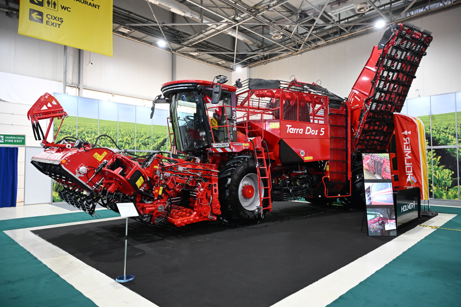 Prezident İlham Əliyev və Birinci xanım Mehriban Əliyeva 19-cu “Caspian Agro Week” və 31-ci “InterFood Azerbaijan” sərgiləri ilə tanış olublar (FOTO)