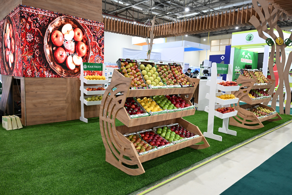 Prezident İlham Əliyev və Birinci xanım Mehriban Əliyeva 19-cu “Caspian Agro Week” və 31-ci “InterFood Azerbaijan” sərgiləri ilə tanış olublar (FOTO)