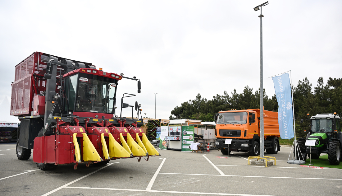 Prezident İlham Əliyev və Birinci xanım Mehriban Əliyeva 19-cu “Caspian Agro Week” və 31-ci “InterFood Azerbaijan” sərgiləri ilə tanış olublar (FOTO)