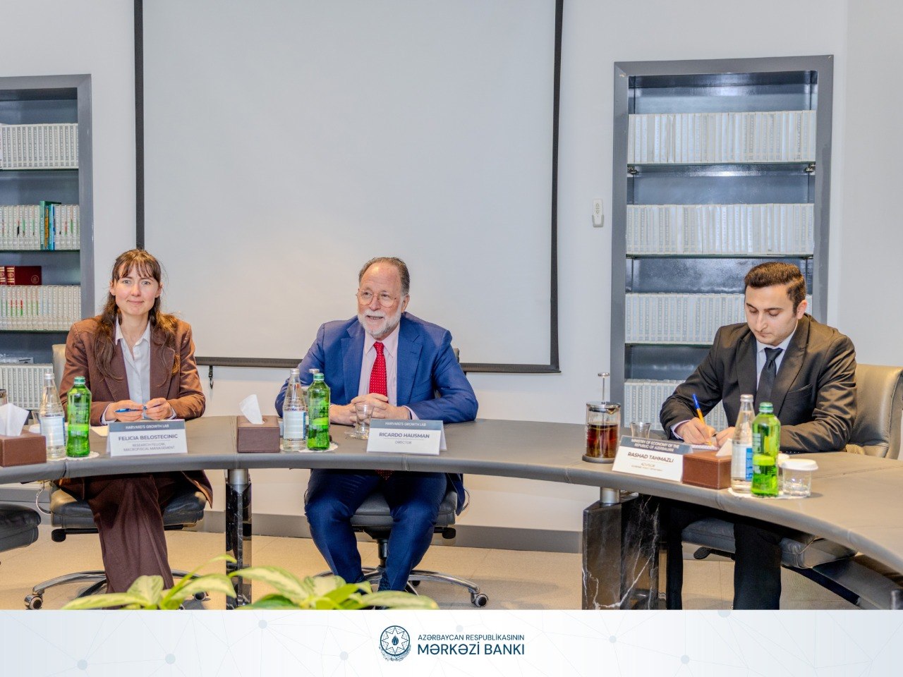 Azərbaycan "Growth Lab" Mərkəzi ilə maliyyə bazarlarının inkişafı üzrə əməkdaşlıq dəyərləndirilib (FOTO)