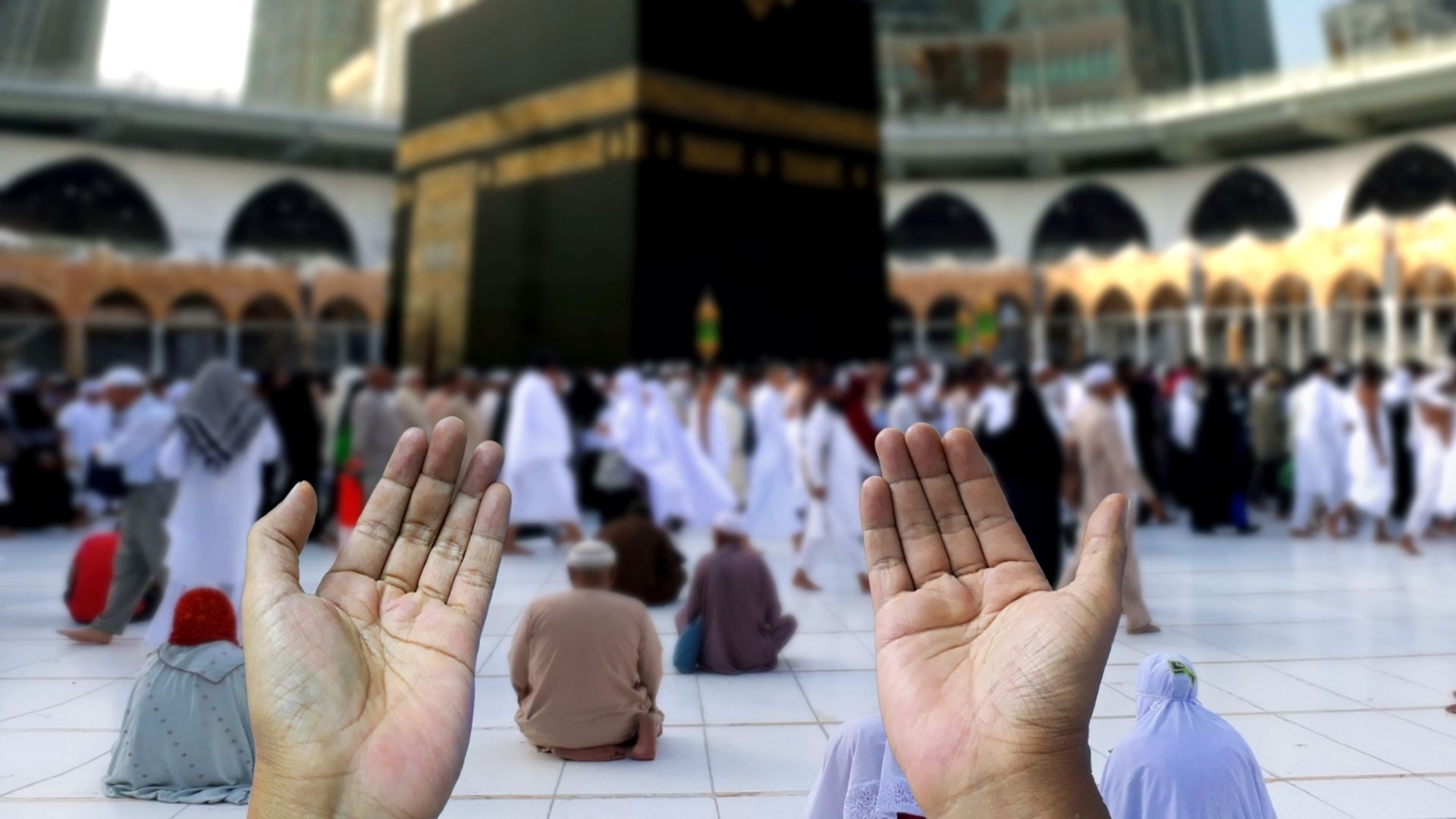 Ümrə səfəri insanın həyatına nə qatır?