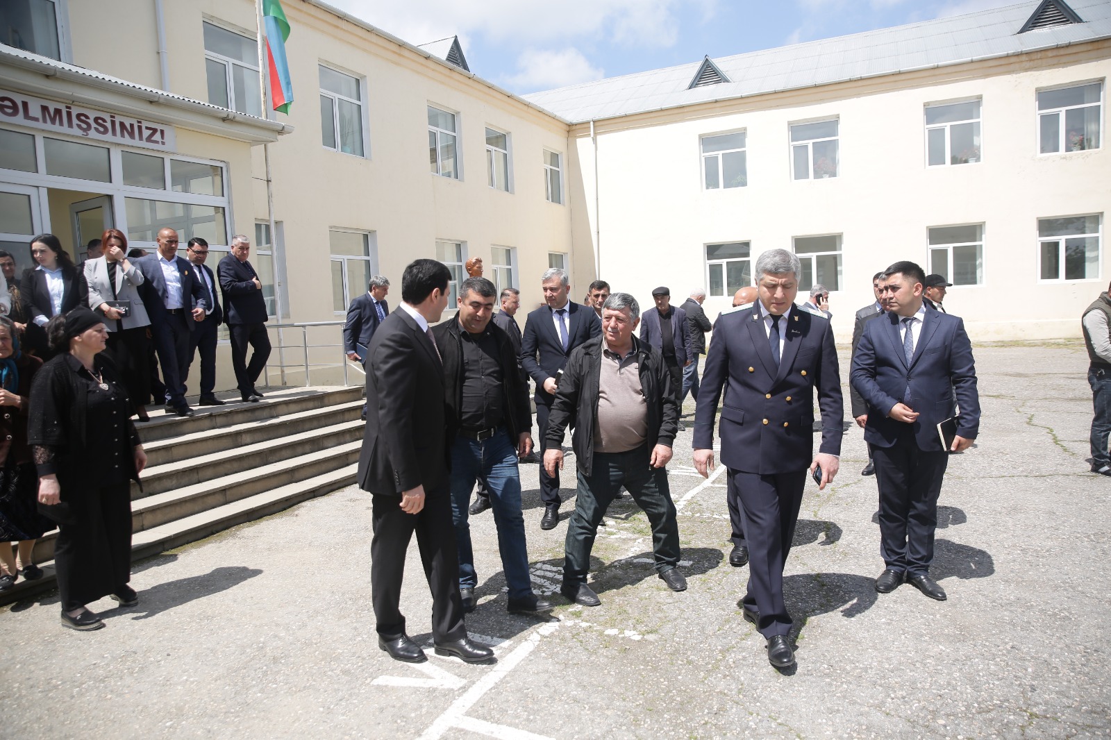 Xaçmazın Mehrəliqışlaq kəndində səyyar qəbul keçirilib (FOTO)