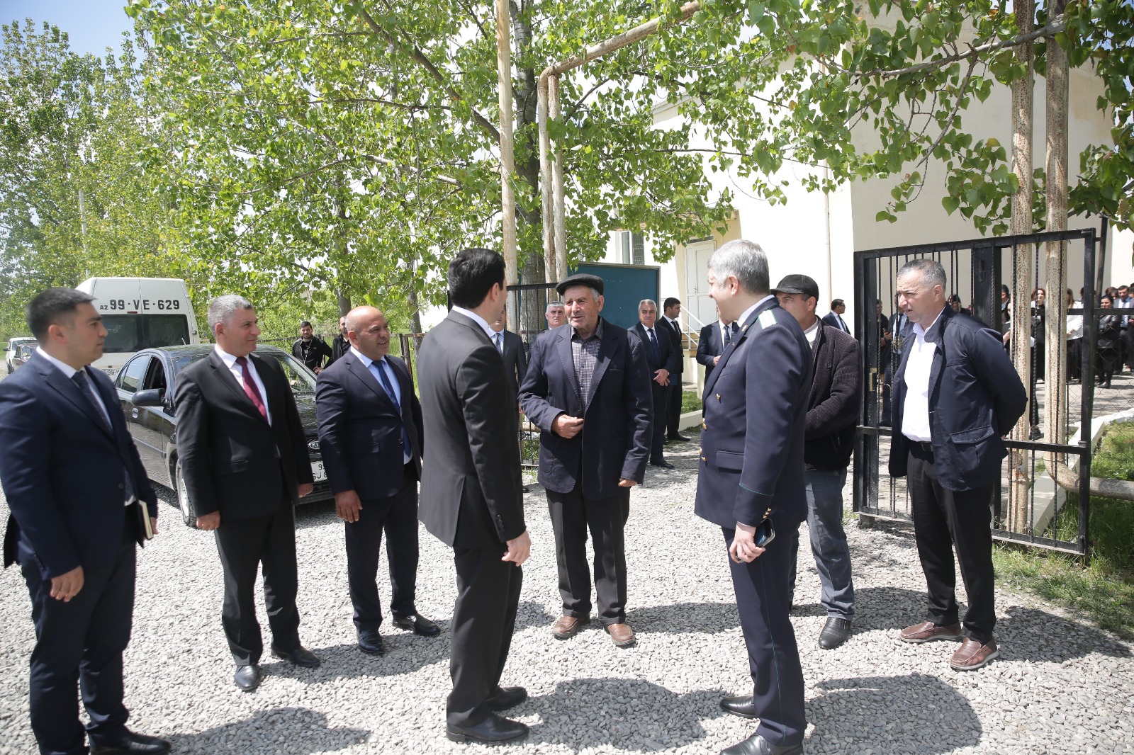 Xaçmazın Mehrəliqışlaq kəndində səyyar qəbul keçirilib (FOTO)