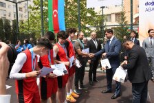 Paytaxtın abad məhəllələrində basketbol yarışları başa çatıb (FOTO)