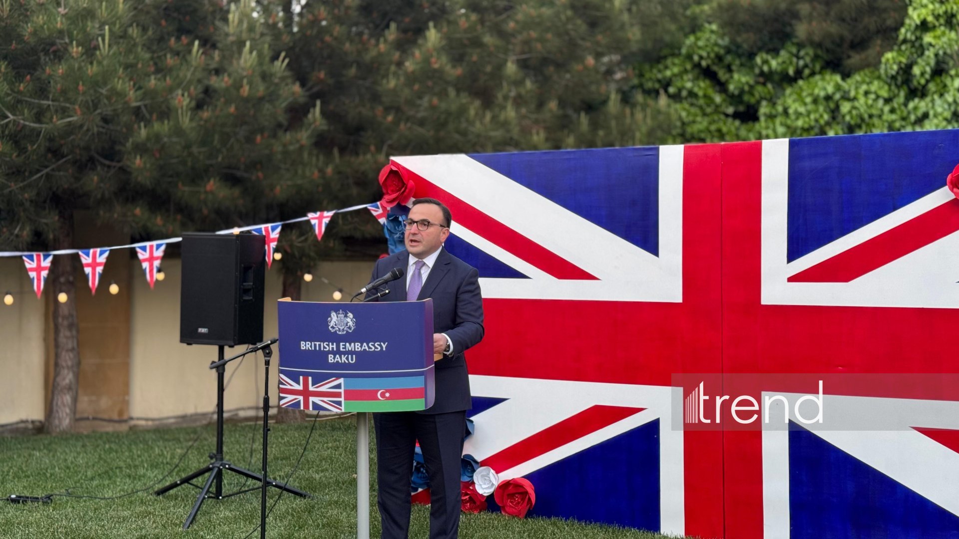 bp-nin vitse-prezidenti və "British Council"ın direktoruna Böyük Britaniyanın fəxri mükafatları təqdim olunub (FOTO)