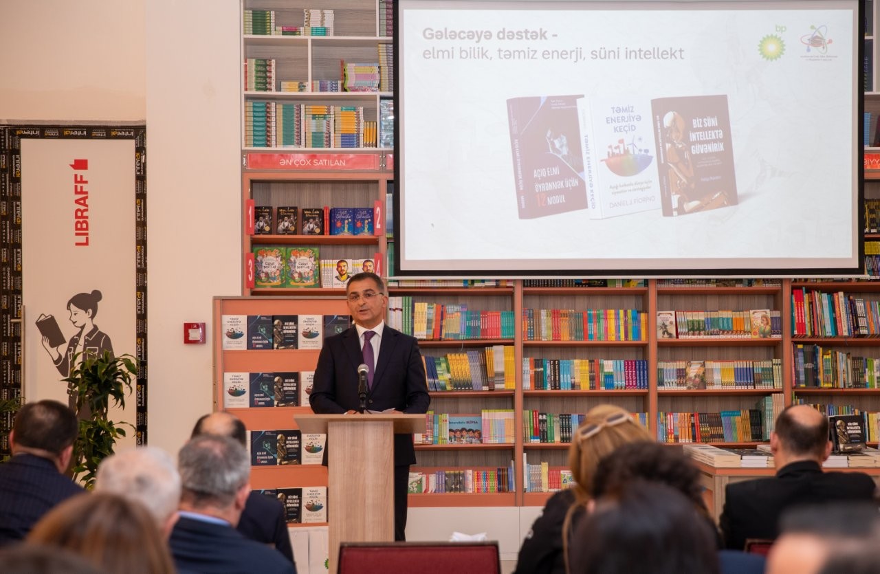 bp-dən gələcəyə yönəlmiş üç yeni nəşr (FOTO)