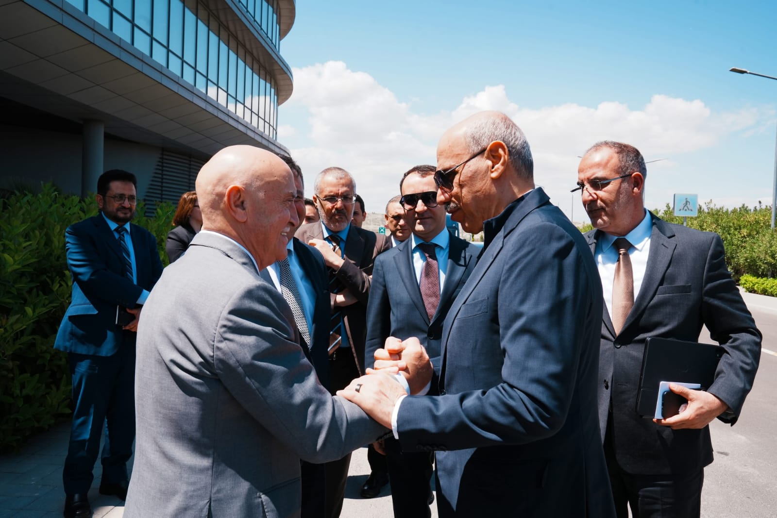IsDB nümayəndələri Ələt Azad İqtisadi Zonasında həyata keçirilən layihələrlə tanış olub (FOTO)