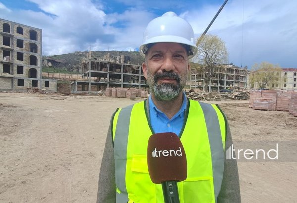Şuşada D4 yaşayış massivində tikinti işləri davam edir