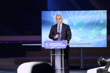 Azərbaycanın prezidentliyi ilə Almaniyada Beynəlxalq Nəqliyyat Forumunun Sammiti başa çatıb (FOTO)