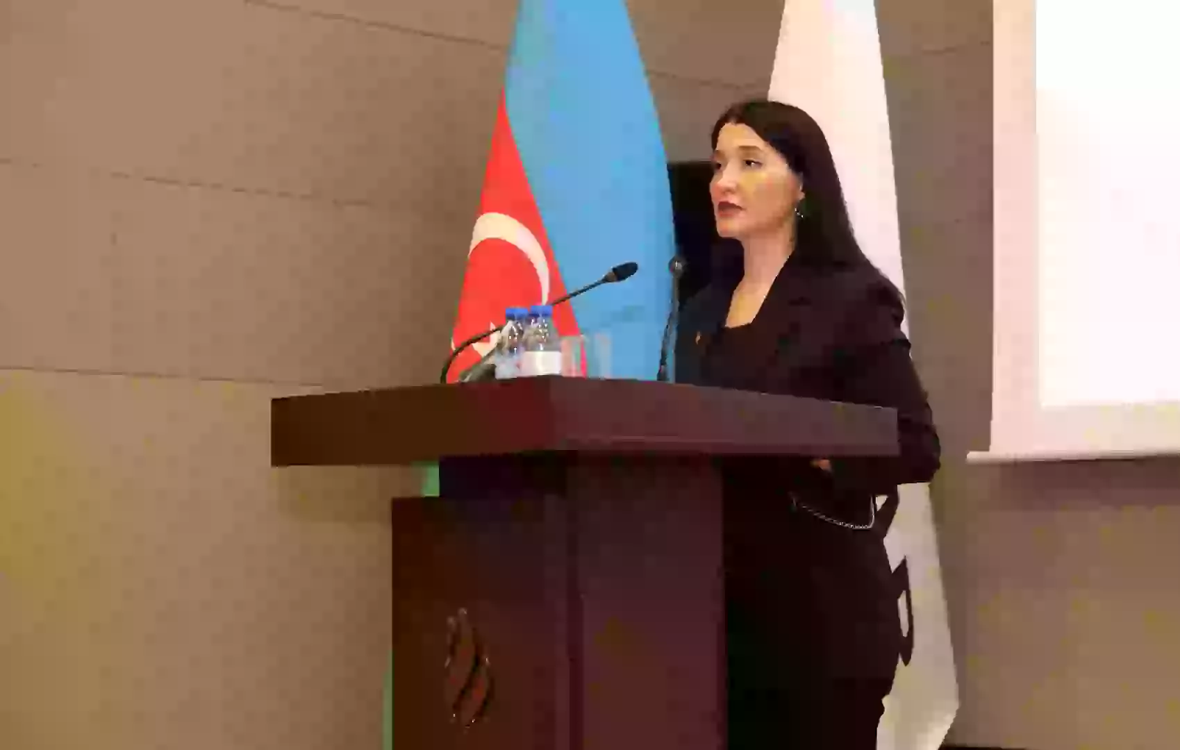 Ulu Öndər Heydər Əliyevin anadan olmasının 103-cü ildönümü münasibətilə SOCAR-da tədbir keçirilib (FOTO)
