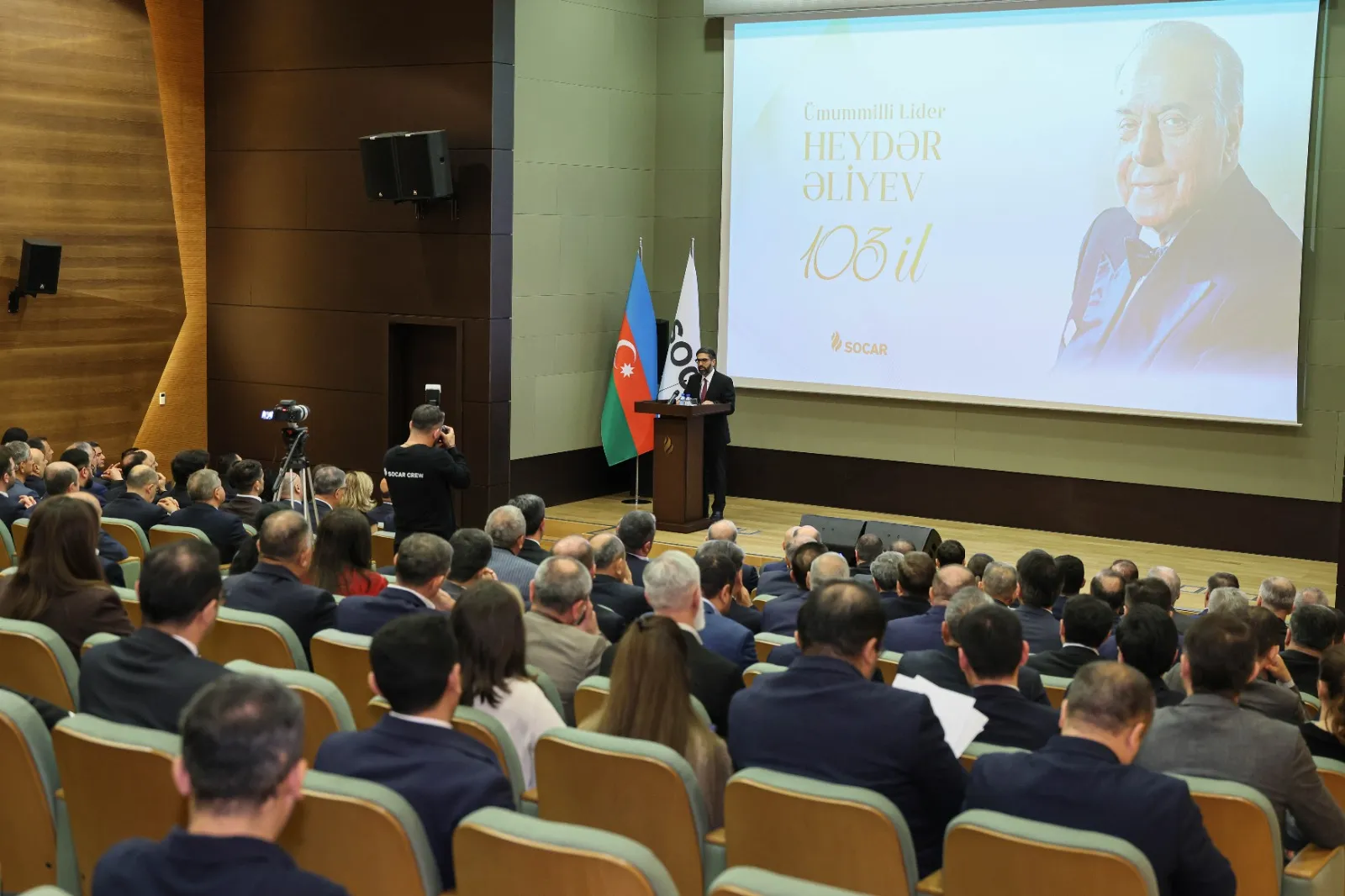 Ulu Öndər Heydər Əliyevin anadan olmasının 103-cü ildönümü münasibətilə SOCAR-da tədbir keçirilib (FOTO)