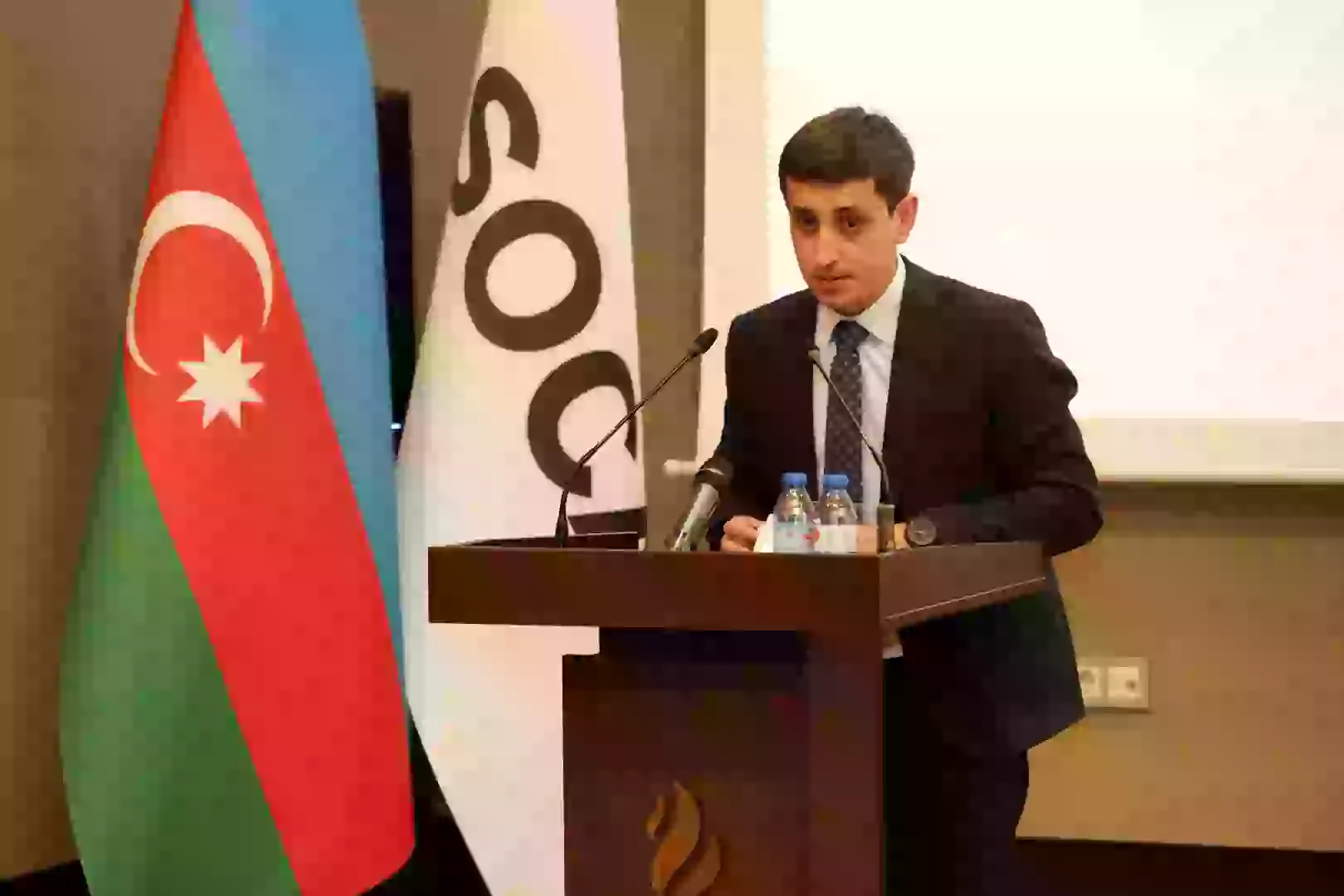 Ulu Öndər Heydər Əliyevin anadan olmasının 103-cü ildönümü münasibətilə SOCAR-da tədbir keçirilib (FOTO)