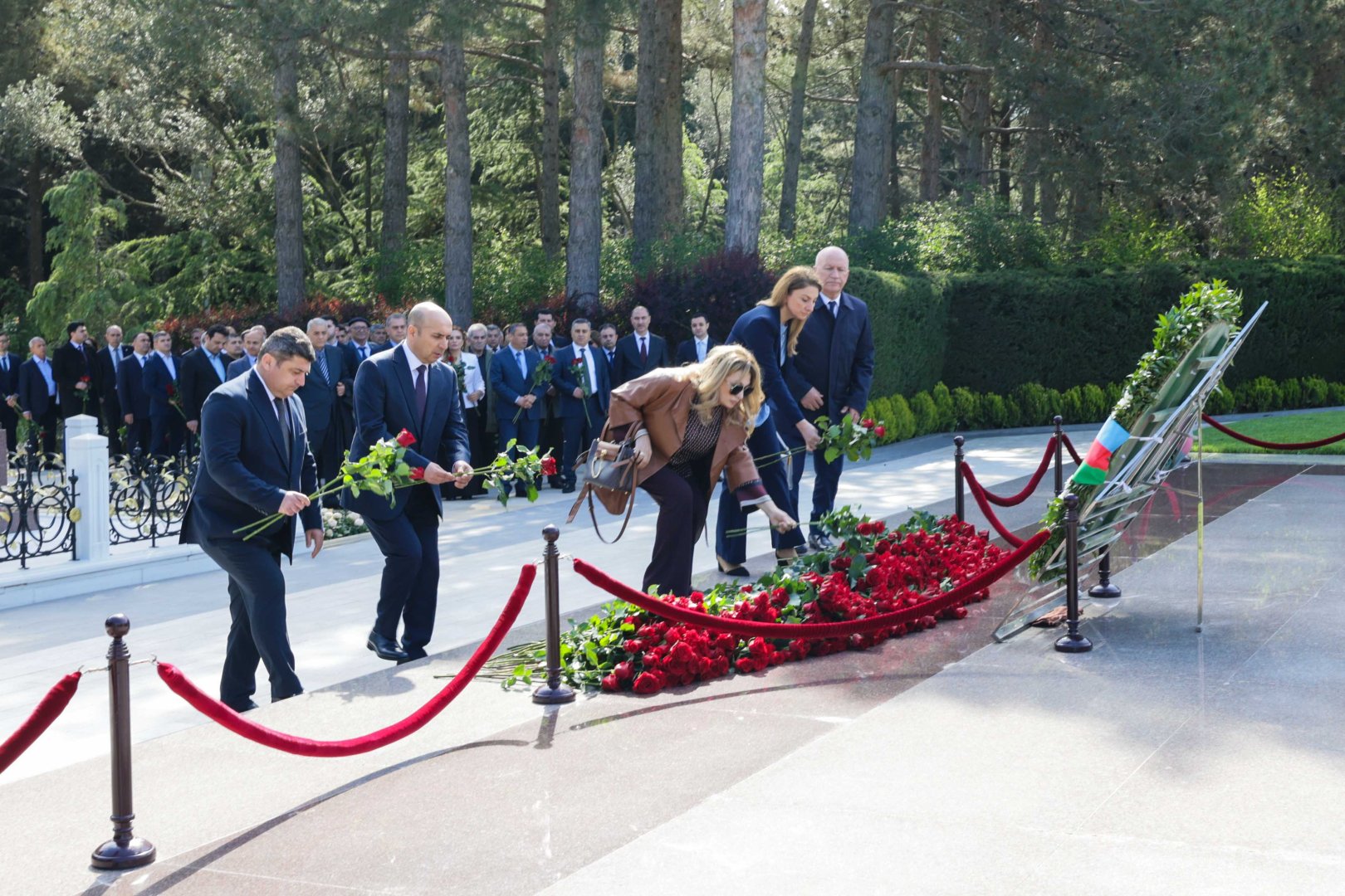 UNEC-də “Heydər Əliyev irsi: Elm, təhsil və milli tərəqqi” adlı elmi-praktiki konfrans keçirilib (FOTO)