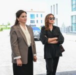 Prezident İlham Əliyev və Birinci xanım Mehriban Əliyeva Cəbrayıl rayonunun Şükürbəyli kəndinə köçən sakinlərlə görüşüblər (FOTO)