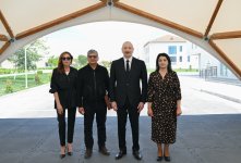 Prezident İlham Əliyev və Birinci xanım Mehriban Əliyeva Cəbrayıl rayonunun Şükürbəyli kəndinə köçən sakinlərlə görüşüblər (FOTO)