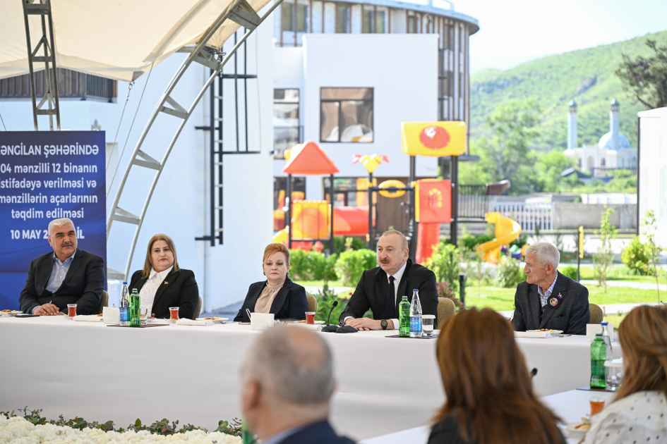 Prezident İlham Əliyev Zəngilan şəhərində sakinlərlə görüşüb, “Zangilan City Park Hotel”in təməlini qoyub (FOTO)