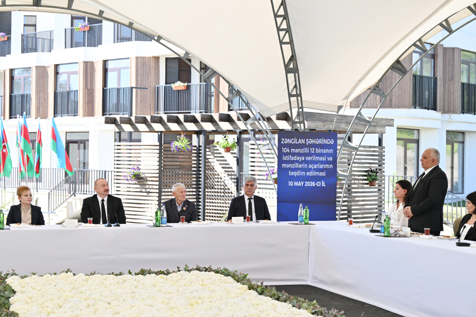 Prezident İlham Əliyev Zəngilan şəhərində sakinlərlə görüşüb, “Zangilan City Park Hotel”in təməlini qoyub (FOTO)
