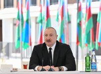 Prezident İlham Əliyev Zəngilan şəhərində sakinlərlə görüşüb, “Zangilan City Park Hotel”in təməlini qoyub (FOTO)