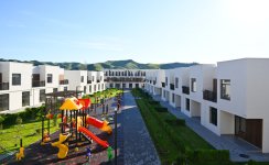 Prezident İlham Əliyev Zəngilan şəhərində sakinlərlə görüşüb, “Zangilan City Park Hotel”in təməlini qoyub (FOTO)