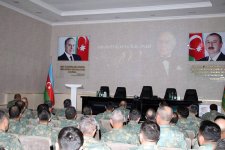 Azərbaycan Ordusunda Ümummilli Lider Heydər Əliyevin anadan olmasının 103-cü ildönümü qeyd edilib (FOTO/VİDEO)