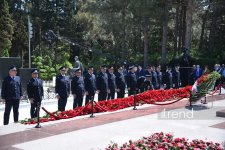 Dövlət və hökumət rəsmiləri Fəxri xiyabanda Ulu Öndərin xatirəsini anıblar (FOTO)