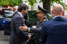 Azərbaycan müdafiə naziri Slovakiyaya rəsmi səfər edib (FOTO)