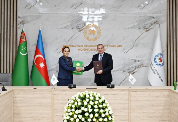 Azərbaycan və Türkmənistan həmkarlar ittifaqları arasında Əməkdaşlıq Memorandumu imzalanıb (FOTO)