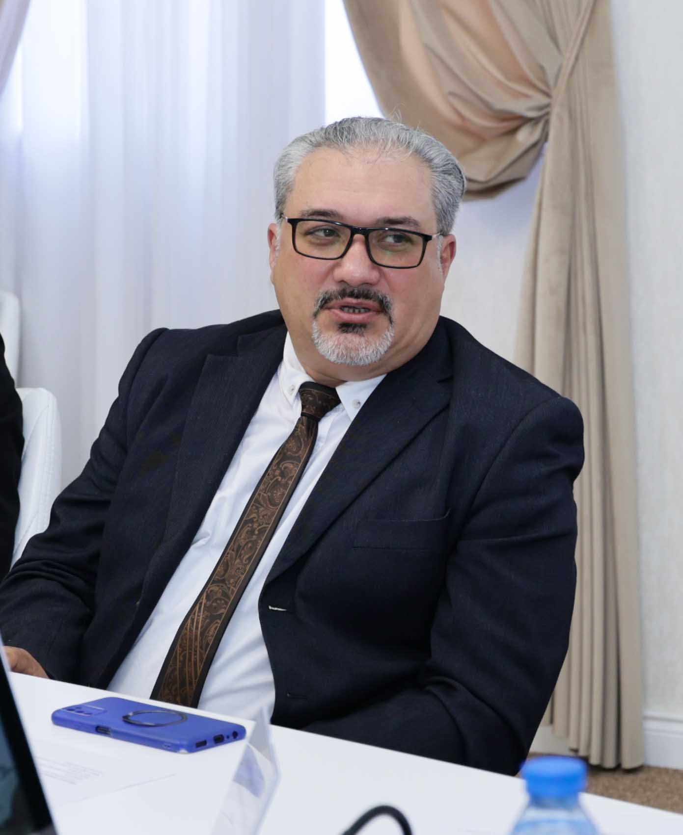 Universitetlərdə psixoloji xidmətin təşkilində beynəlxalq təcrübə və UNEC modeli müzakirə olunub (FOTO)