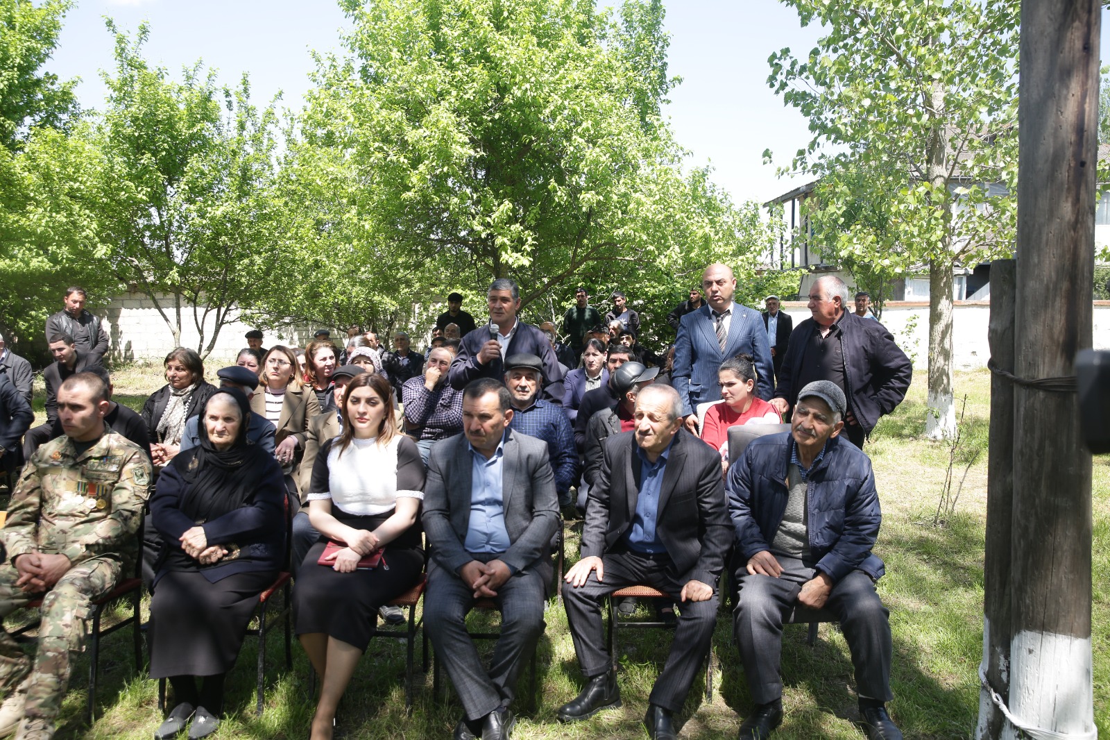 Xaçmazın Əhmədoba kəndində sakinlərin müraciət və təklifləri dinlənilib (FOTO)