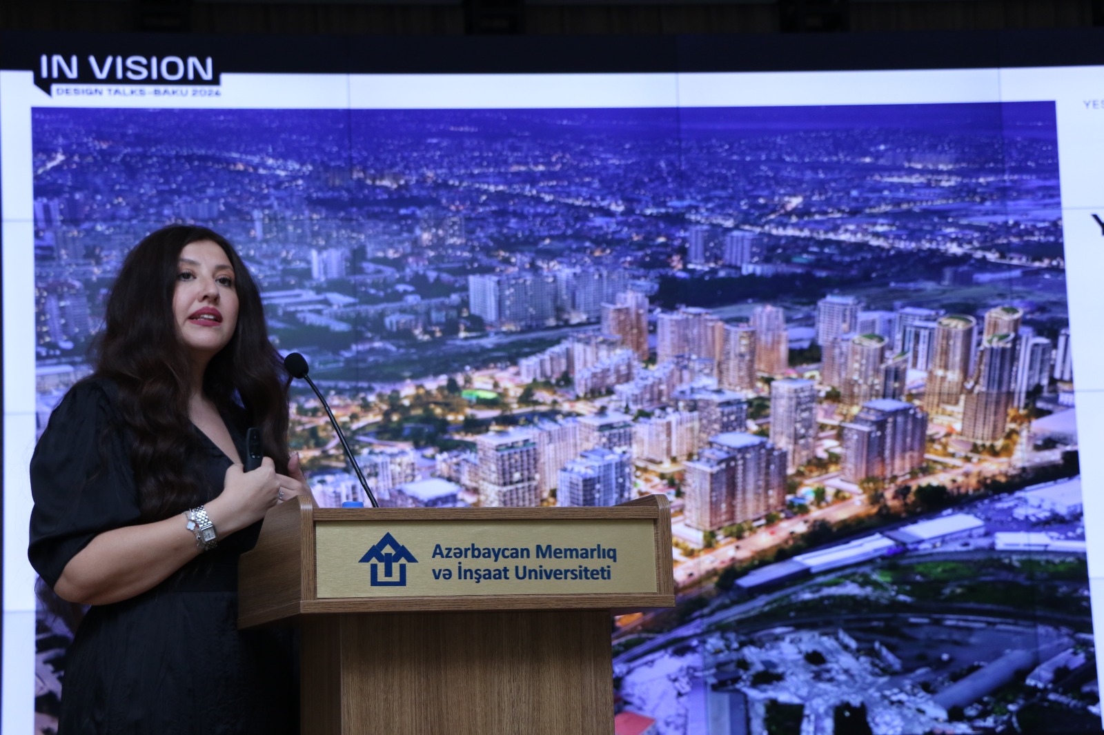 “Memarlıq həftəsi”nə start verilib: İnnovativ yanaşmalar ön planda (FOTO)