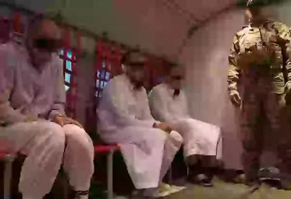 Qazaxıstanın xüsusi təyinatlıları terrorda şübhəli bilinən şəxsləri ölkəyə gətiriblər (FOTO)