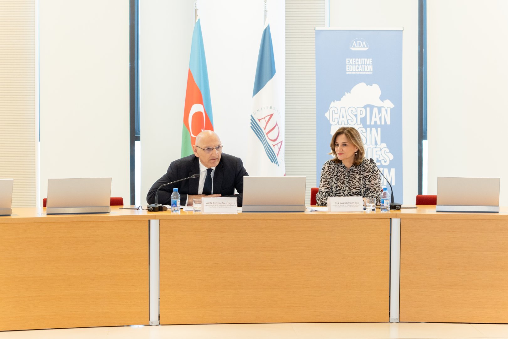 ADA Universitetində "Xəzər hövzəsi araşdırmaları" proqramının Məzun Günü keçirilib (FOTO)