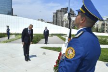 Slovakiya Milli Şurasının sədri Zəfər parkını ziyarət edib (FOTO)