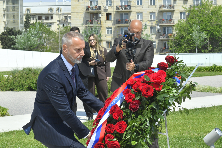 Slovakiya Milli Şurasının sədri Zəfər parkını ziyarət edib (FOTO)