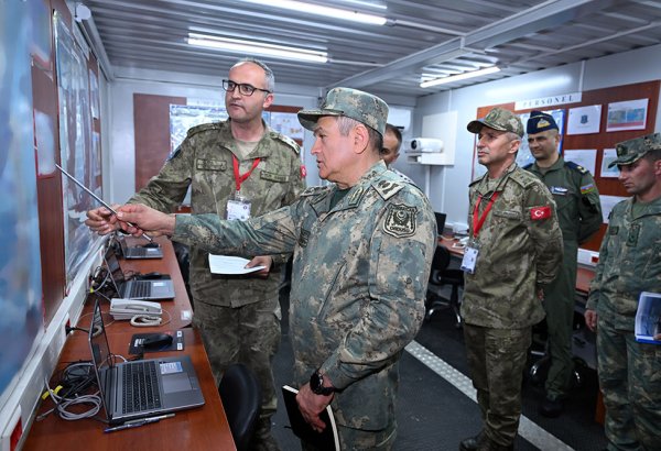 General-leytenant Azər Əliyev “EFES - 2026”-nın keçirildiyi ərazi ilə tanış olub (FOTO)