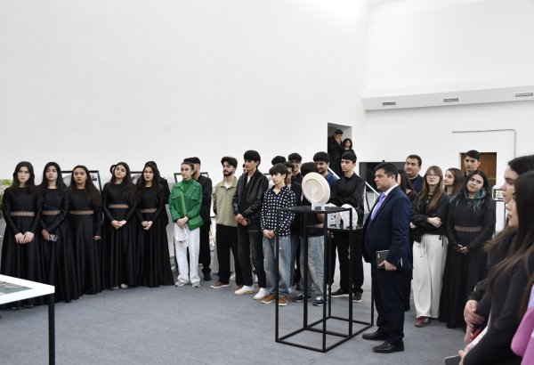 Xankəndidə “Qarabağın izi – sənətdə yaşayan dəyərlər” adlı təqdimat və sərgi keçirilib (FOTO)