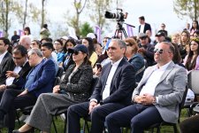Beynəlxalq Xarıbülbül Festivalı çərçivəsində Şuşada Qarabağ Universitetinin tələbələrinin konserti keçirilib (FOTO)