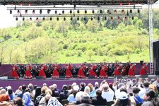 Şuşada "Xarıbülbül" Beynəlxalq Musiqi Festivalının möhtəşəm açılışı keçirilib (FOTO/VİDEO)