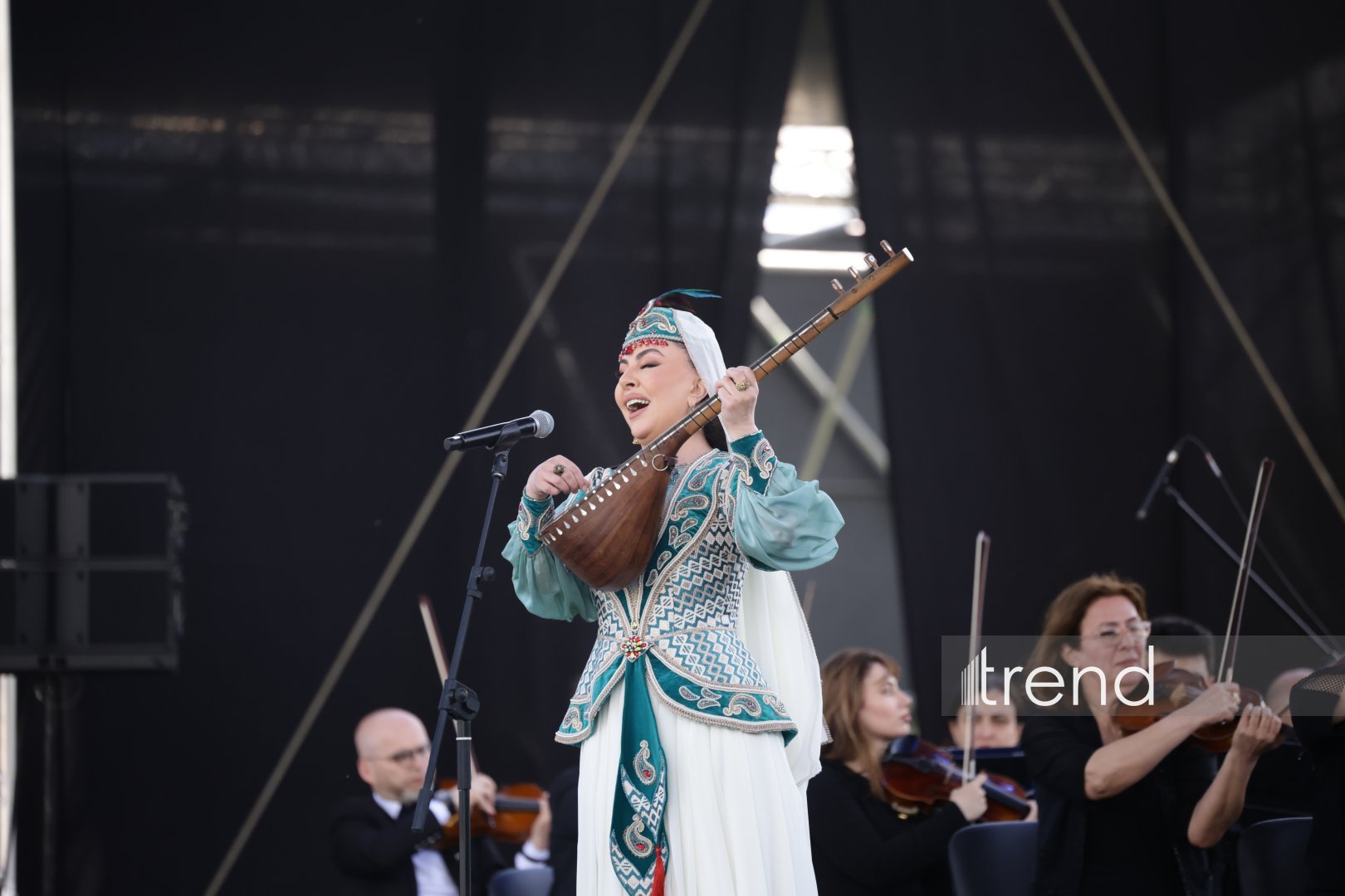 Şuşada "Xarıbülbül" Beynəlxalq Musiqi Festivalının möhtəşəm açılışı keçirilib (FOTO/VİDEO)