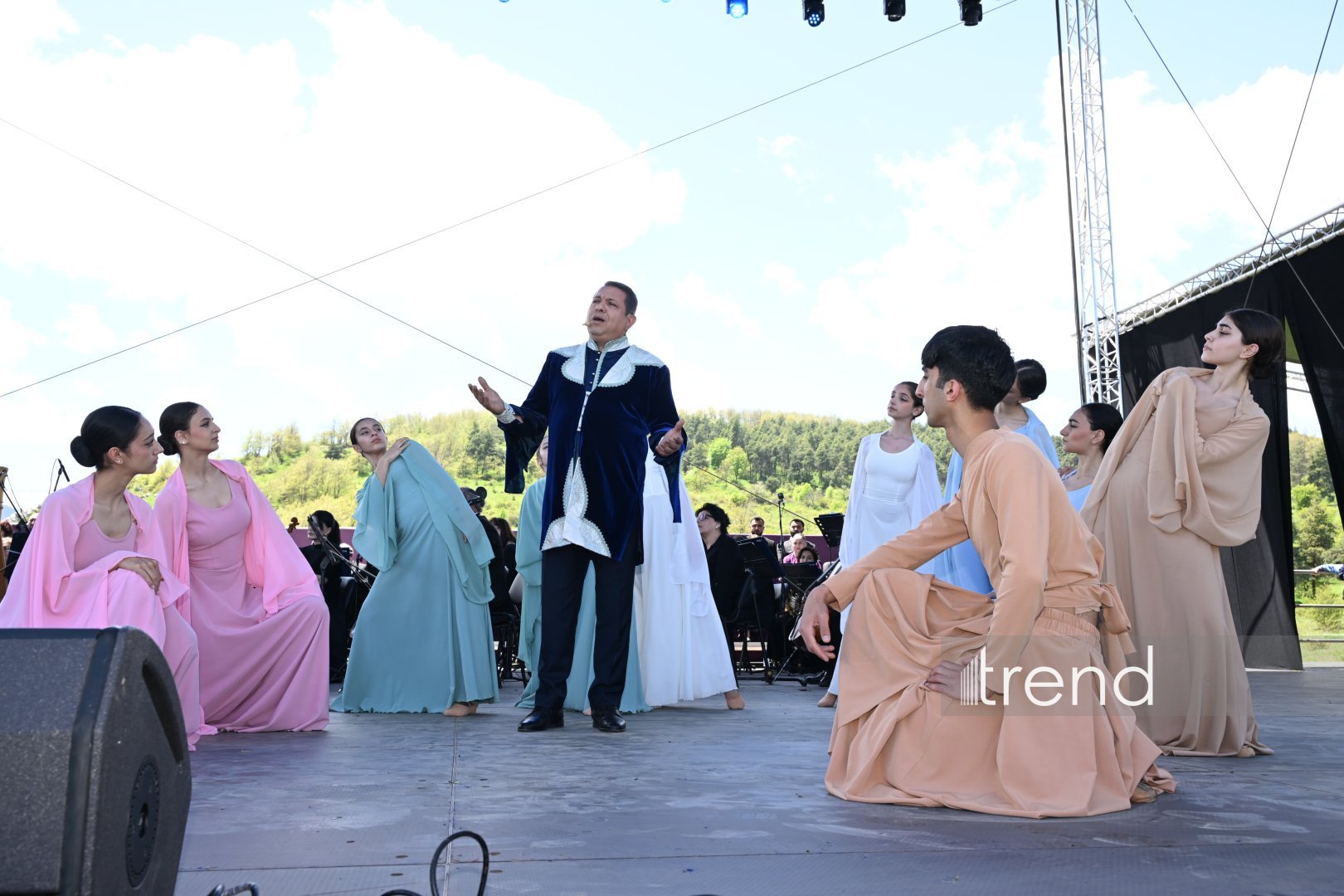 Şuşada "Xarıbülbül" Beynəlxalq Musiqi Festivalının möhtəşəm açılışı keçirilib (FOTO/VİDEO)