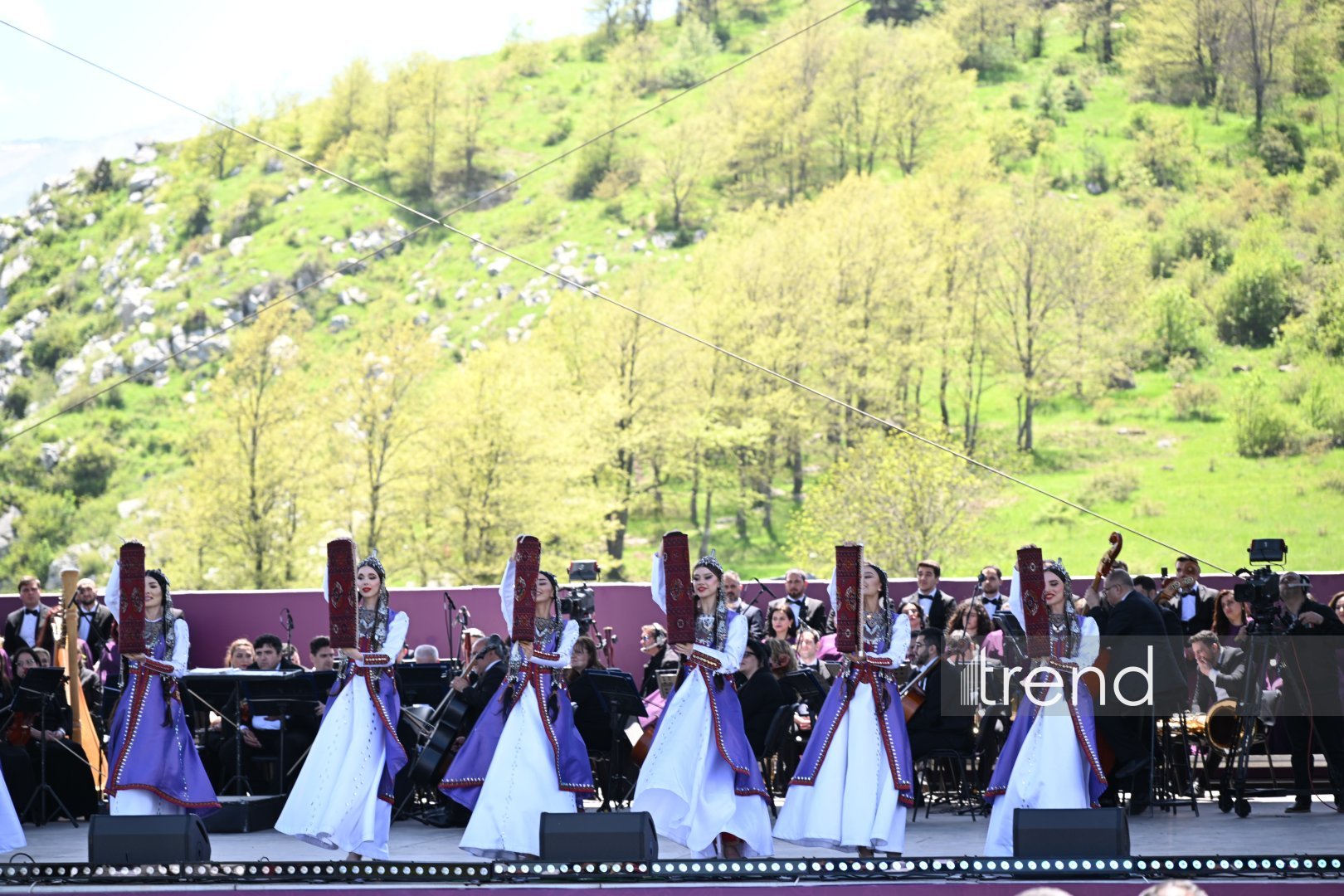 Şuşada "Xarıbülbül" Beynəlxalq Musiqi Festivalının möhtəşəm açılışı keçirilib (FOTO/VİDEO)