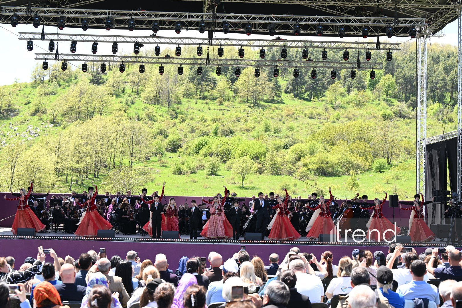 Şuşada "Xarıbülbül" Beynəlxalq Musiqi Festivalının möhtəşəm açılışı keçirilib (FOTO/VİDEO)